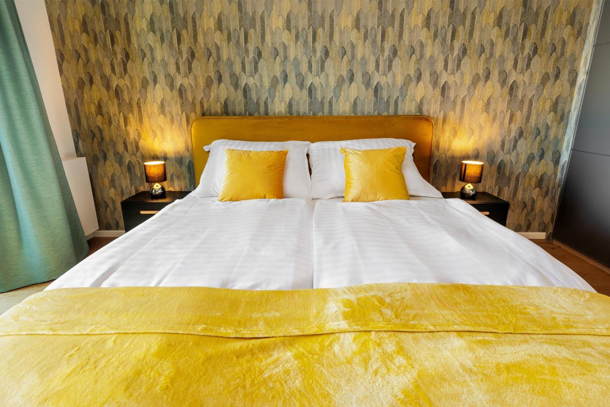 Sky Park 1 - Luxurious #Instaworthy Apartment In Downtown City Center With Included Parking, Best Address In Town 布拉迪斯拉发 外观 照片