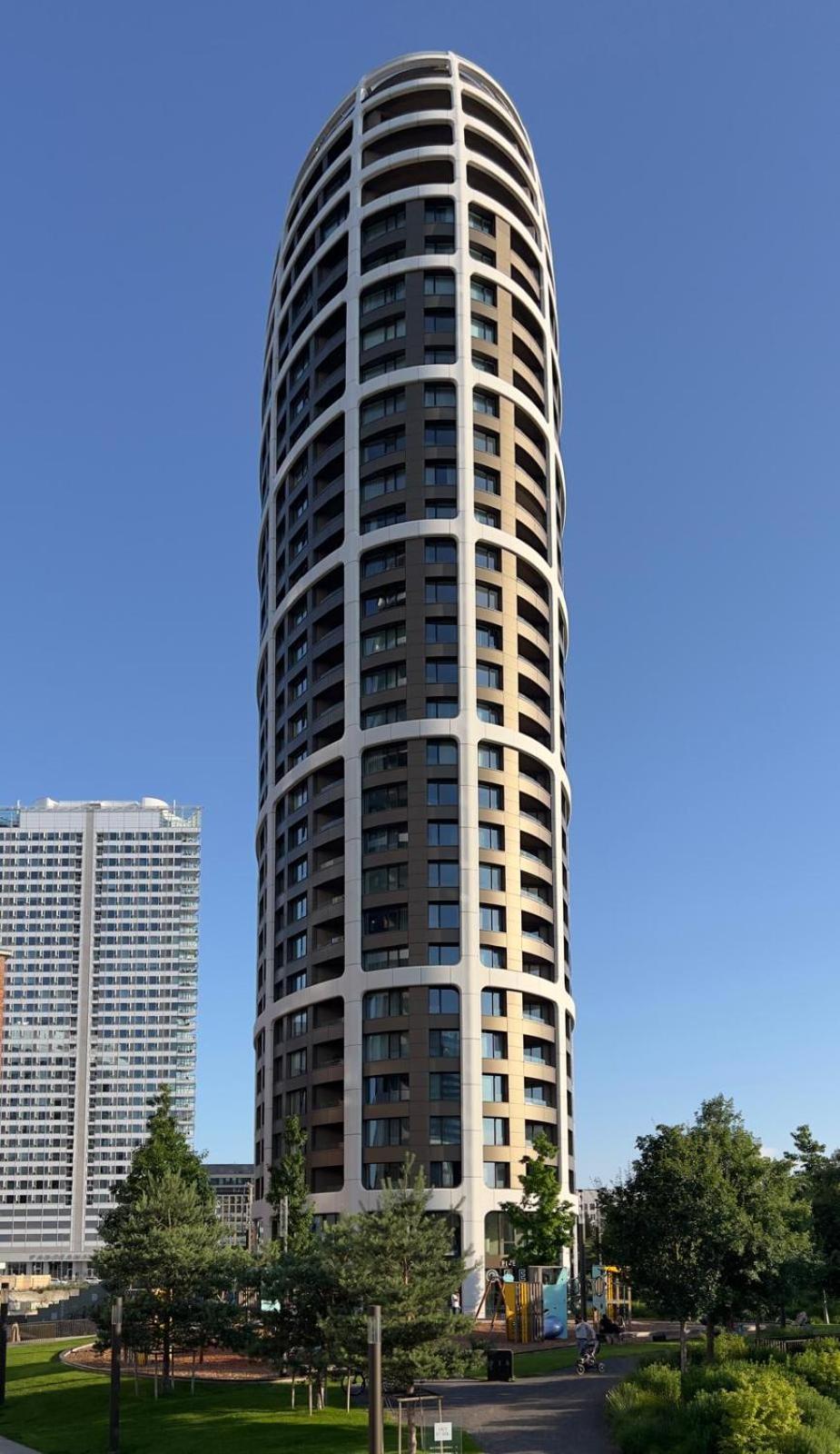 Sky Park 1 - Luxurious #Instaworthy Apartment In Downtown City Center With Included Parking, Best Address In Town 布拉迪斯拉发 外观 照片